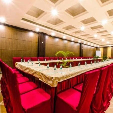 Hotel Atithi Guwahati Zewnętrze zdjęcie
