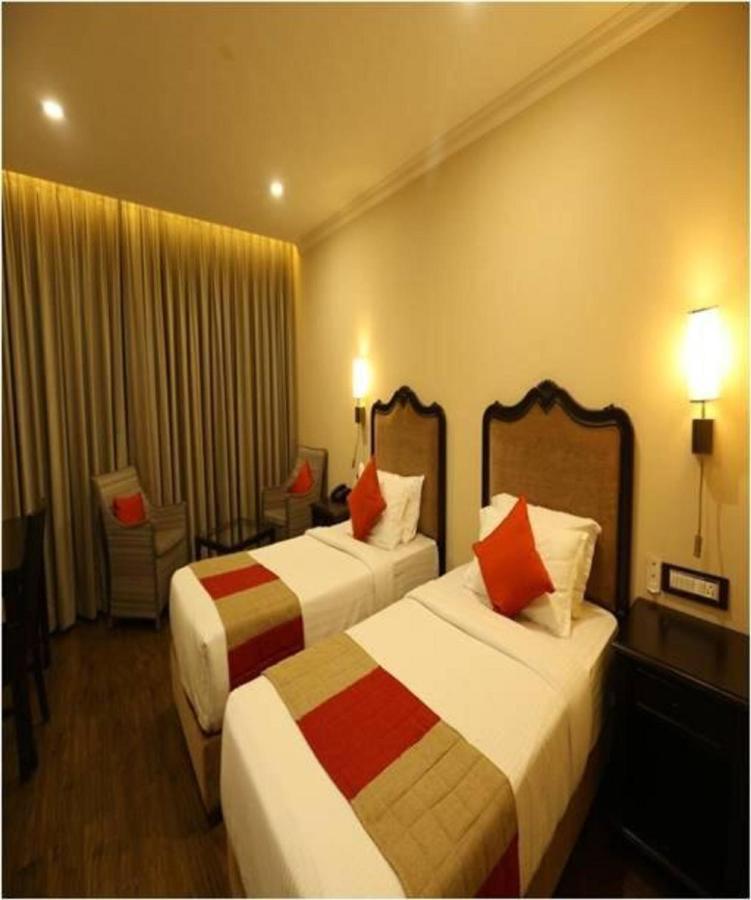 Hotel Atithi Guwahati Zewnętrze zdjęcie