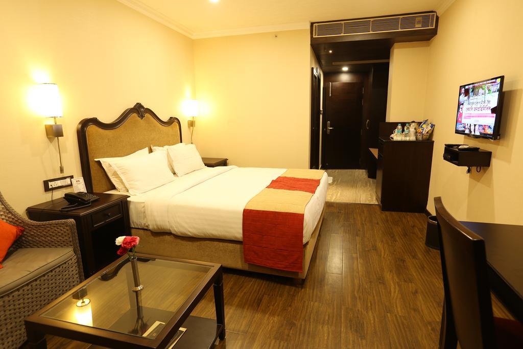 Hotel Atithi Guwahati Zewnętrze zdjęcie