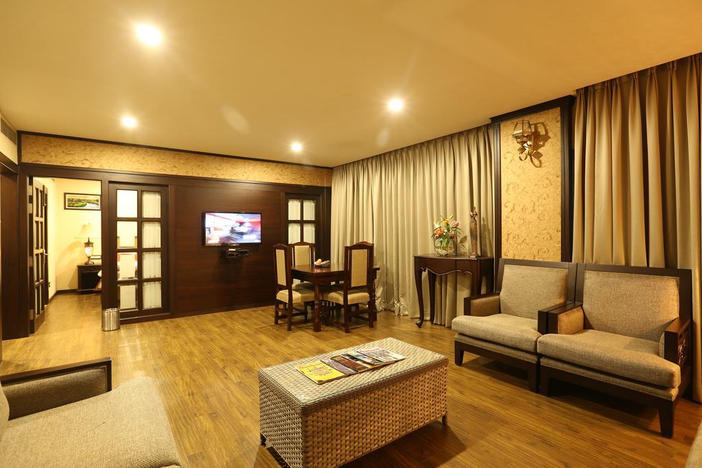 Hotel Atithi Guwahati Zewnętrze zdjęcie