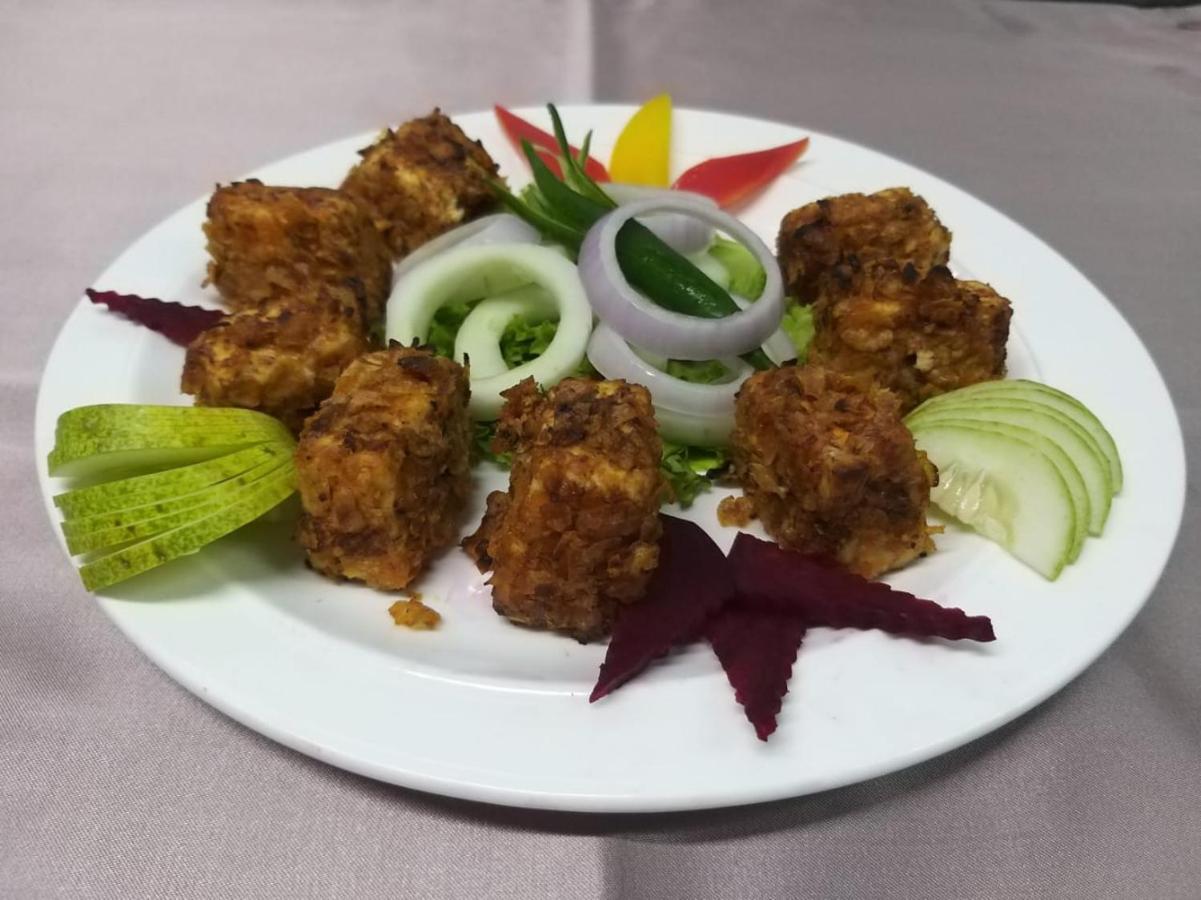 Hotel Atithi Guwahati Zewnętrze zdjęcie